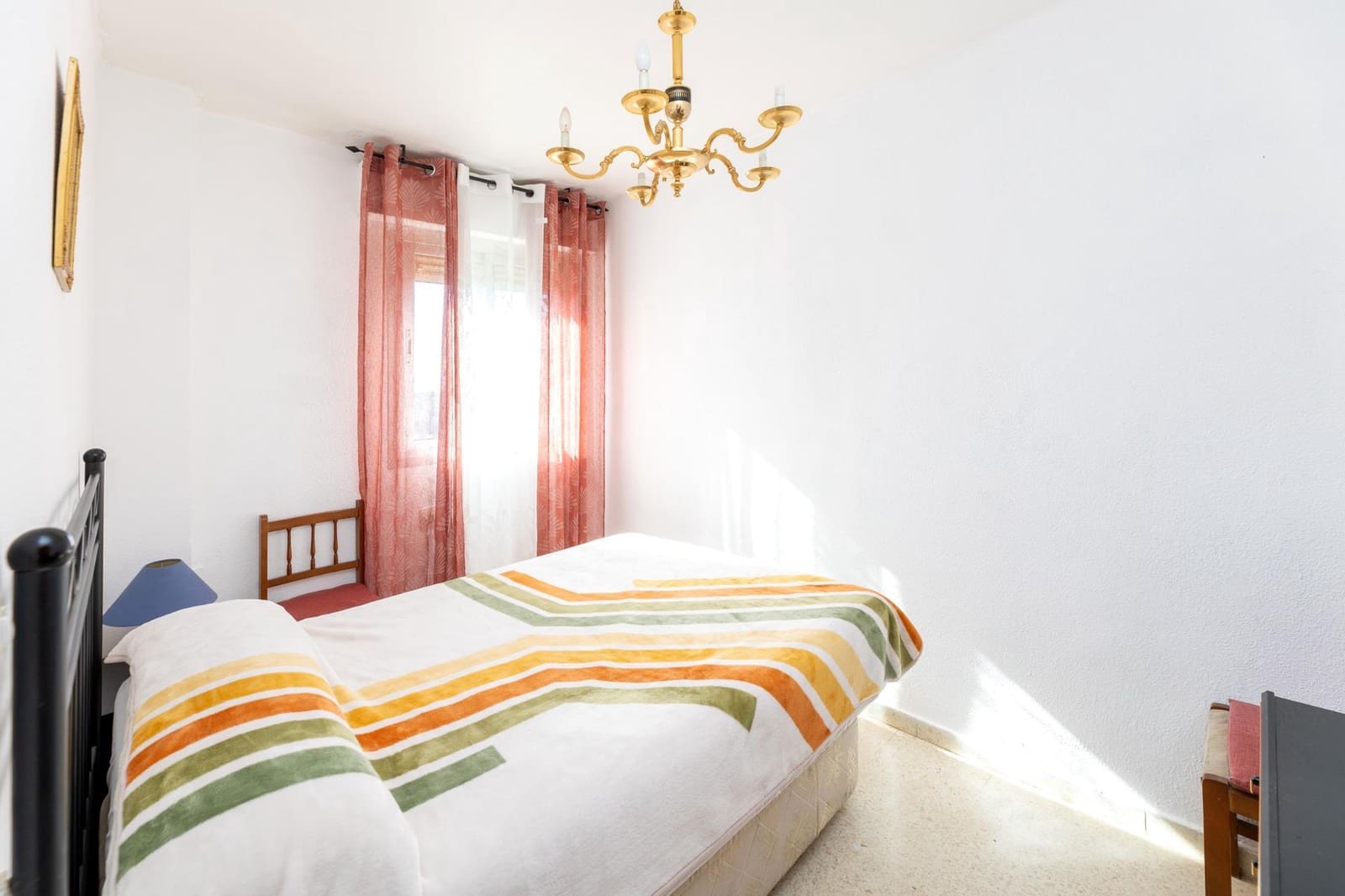 3 soveværelse Lejlighed til salg i Granada by med garage - € 199.000 (Ref: 9450527)