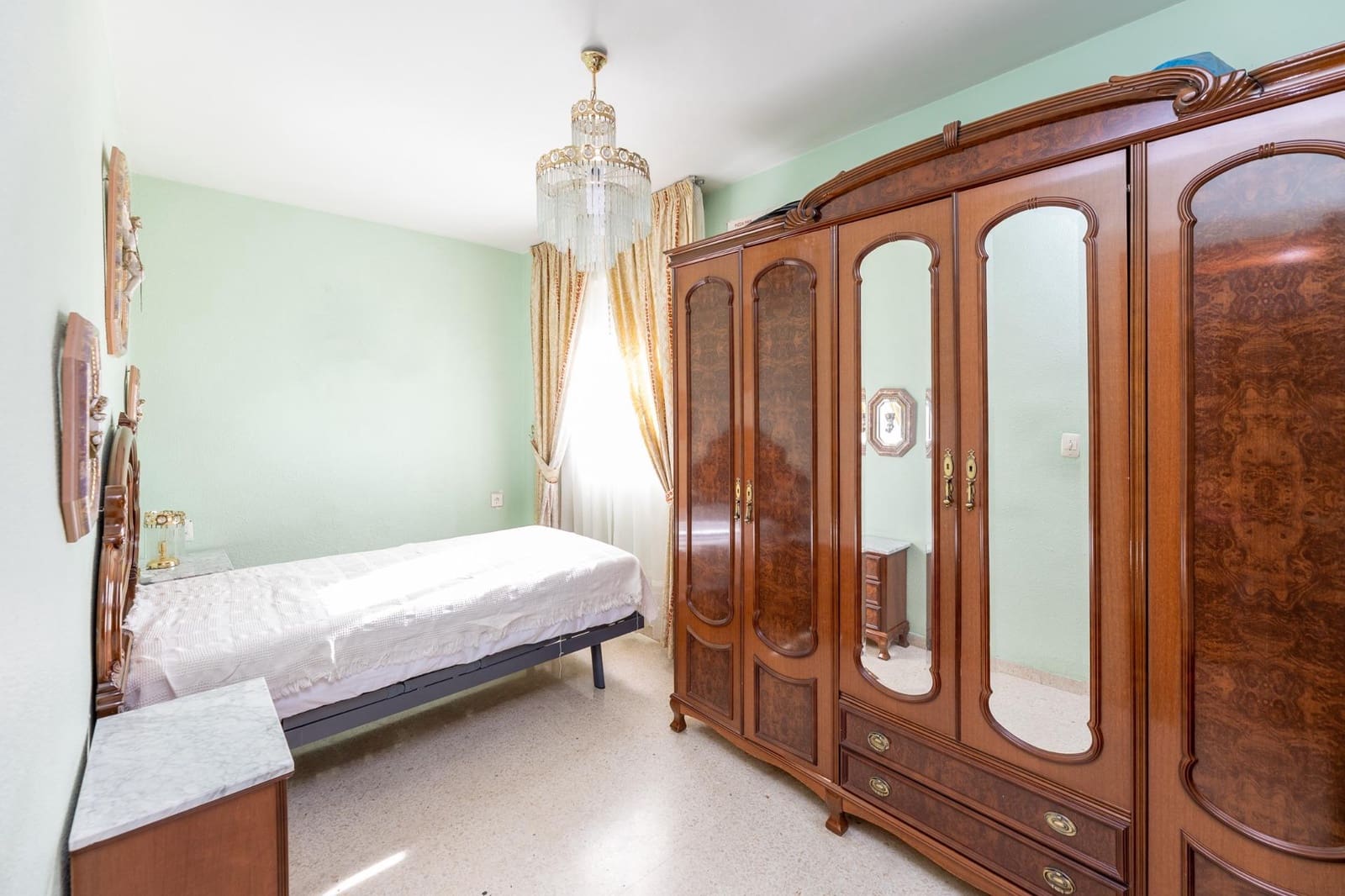 3 soveværelse Lejlighed til salg i Granada by med garage - € 199.000 (Ref: 9450527)