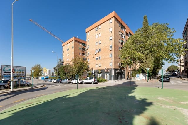 3 soveværelse Lejlighed til salg i Granada by med garage - € 199.000 (Ref: 9450527)