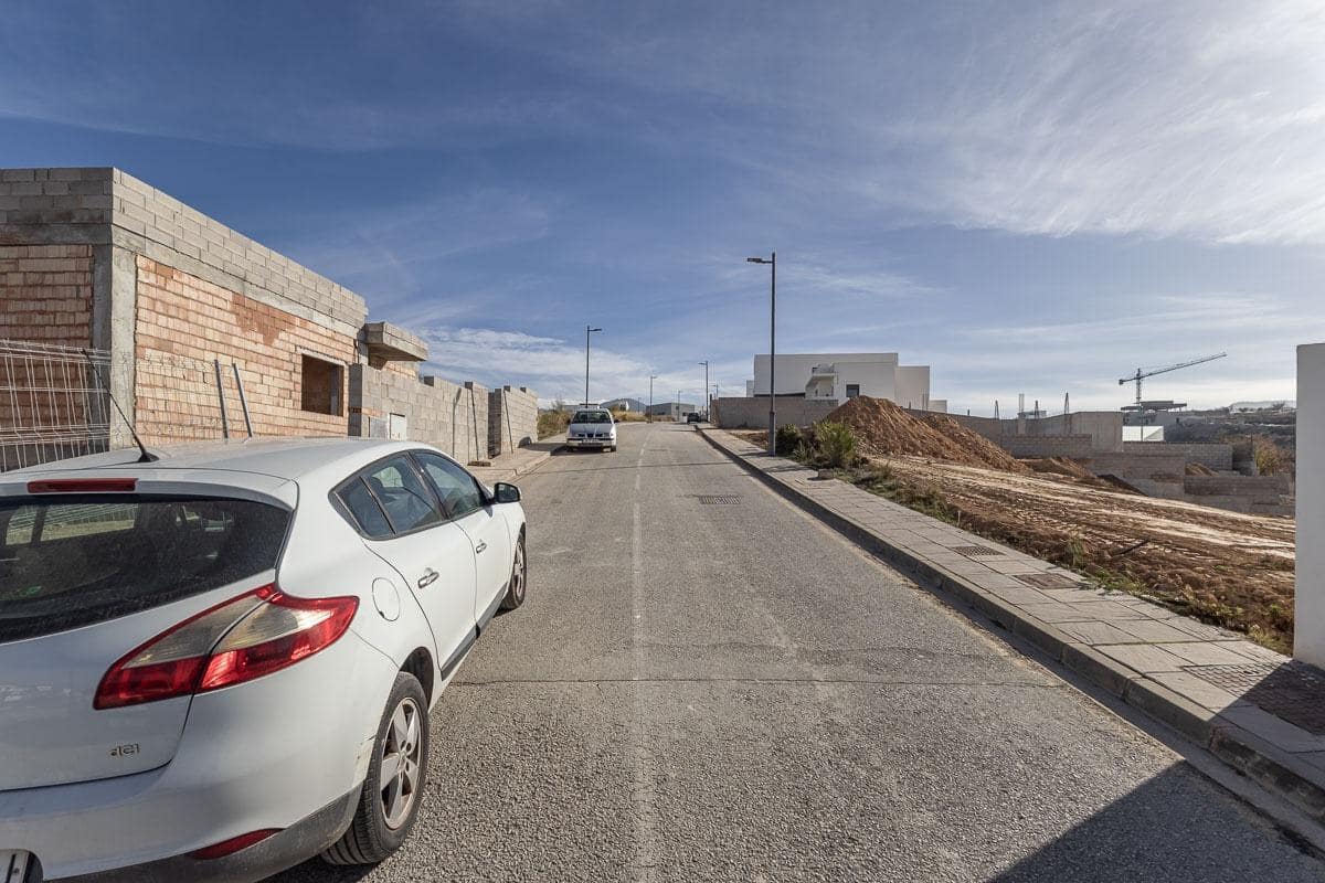 Building Plot for sale in La Zubia - € 89,900 (Ref: 9452090)