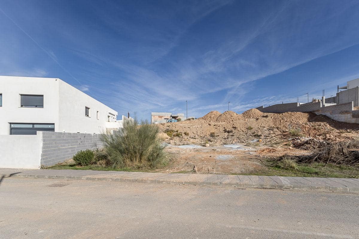 Building Plot for sale in La Zubia - € 89,900 (Ref: 9452090)