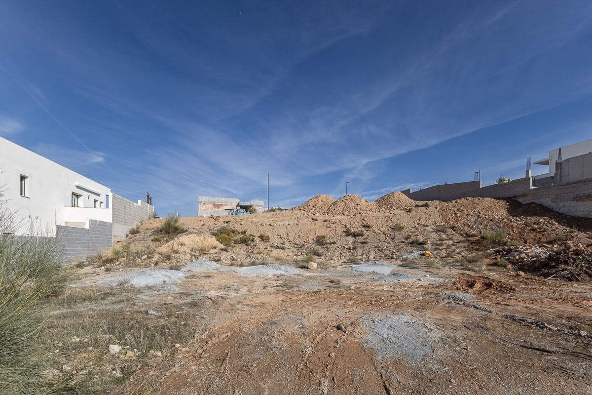 Building Plot for sale in La Zubia - € 89,900 (Ref: 9452090)