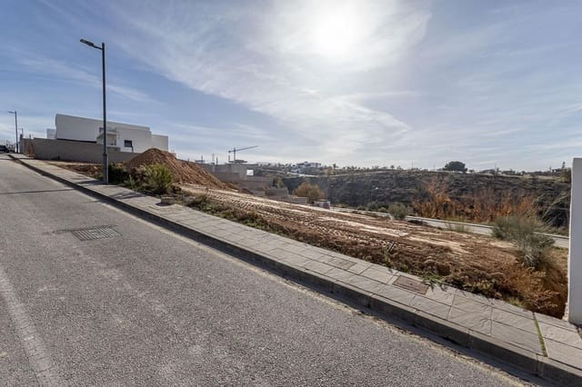 Building Plot for sale in La Zubia - € 89,900 (Ref: 9452090)