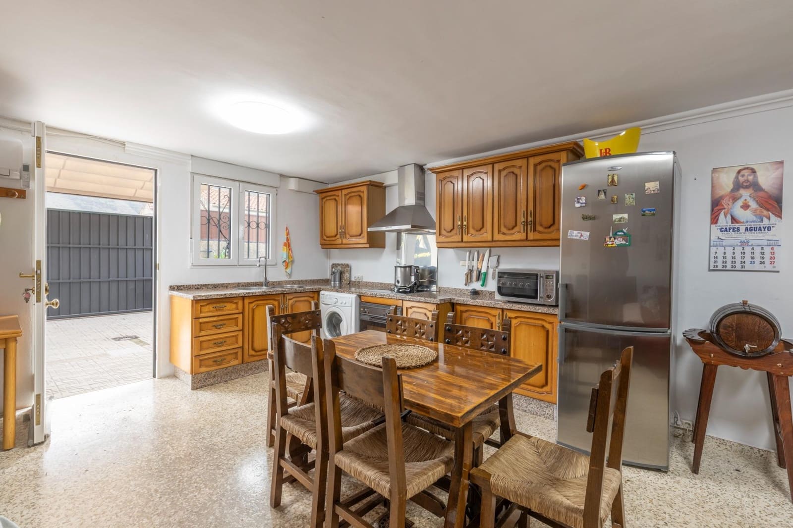 4 sypialnia Willa na sprzedaż w Pinos Genil z basenem garażem - 380 000 € (Ref: 9456207)