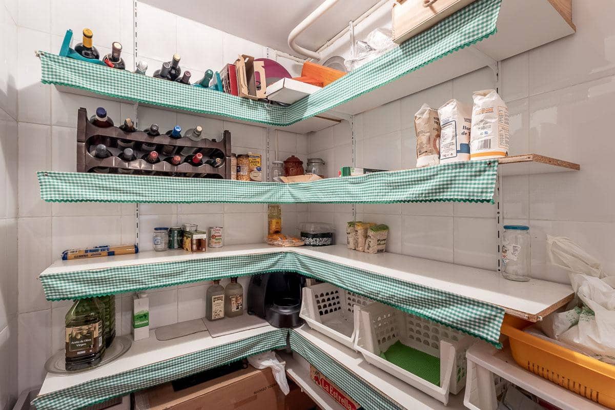 5 soverom Villa til salgs i Peligros med svømmebasseng garasje - € 449 000 (Ref: 9456208)