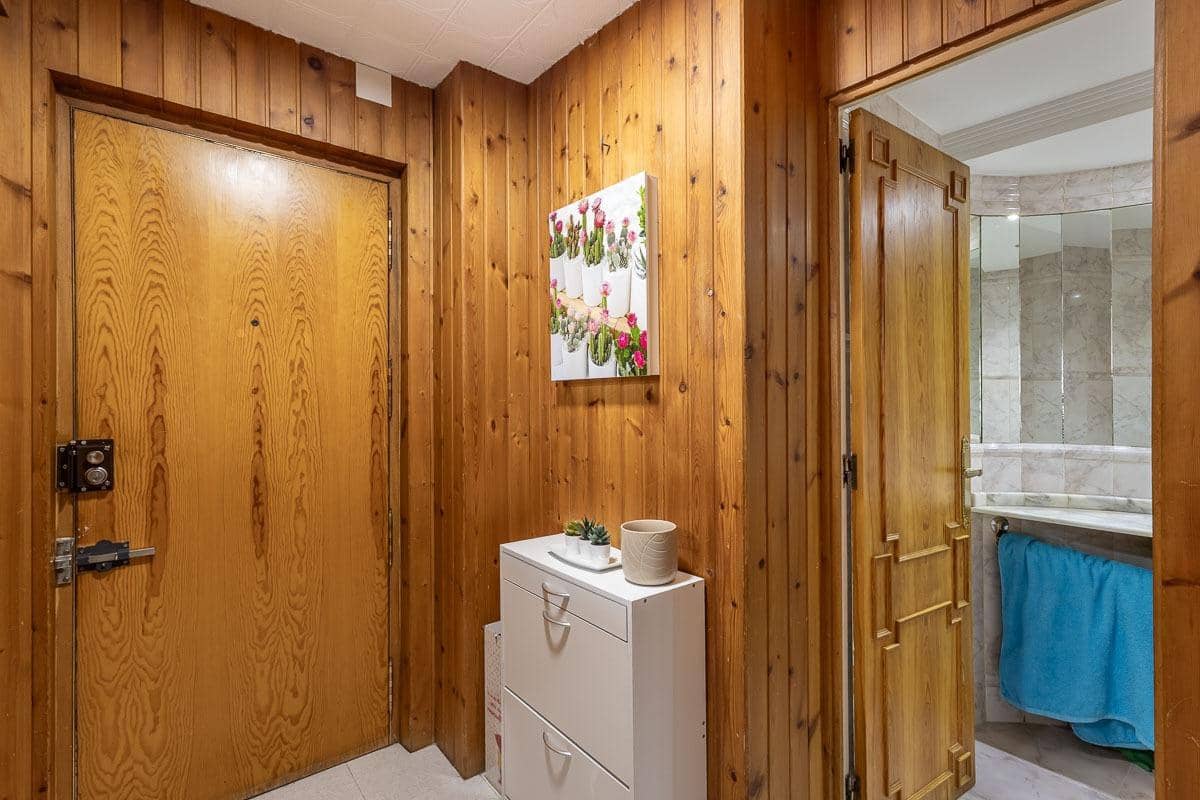 4 Zimmer Wohnung zu vermieten in Granada Stadt - 310 € (Ref: 9468453)