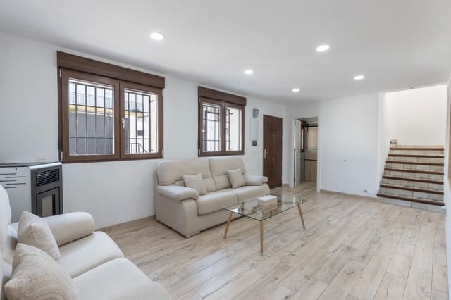 5 quarto Moradia para venda em La Zubia com garagem - 420 000 € (Ref: 9470368)