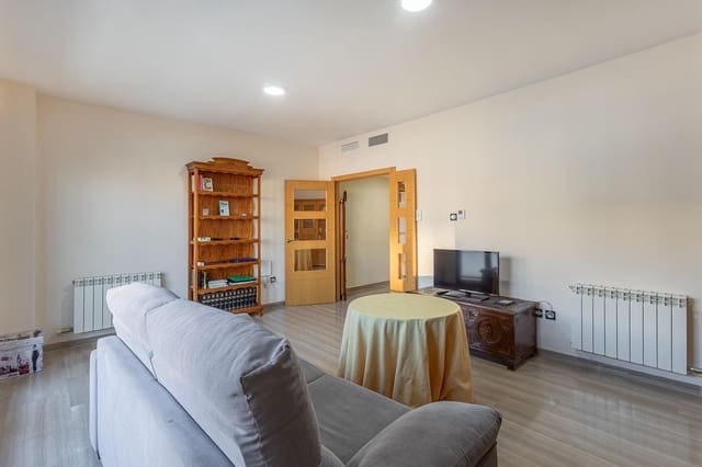 Piso de 2 habitaciones en Granada ciudad en venta con piscina - 320.000 € (Ref: 9474892)