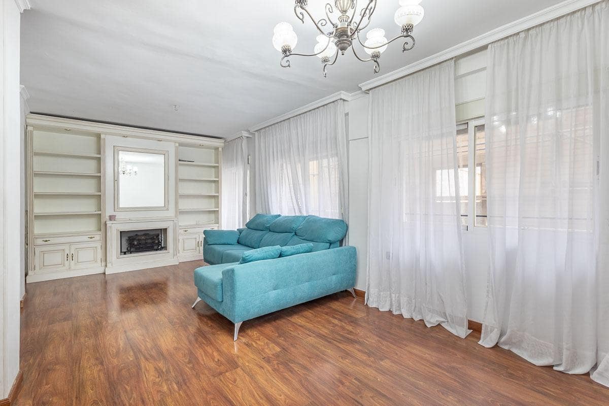 3 bedroom Flat for sale in Granada city - € 375,000 (Ref: 9474893)