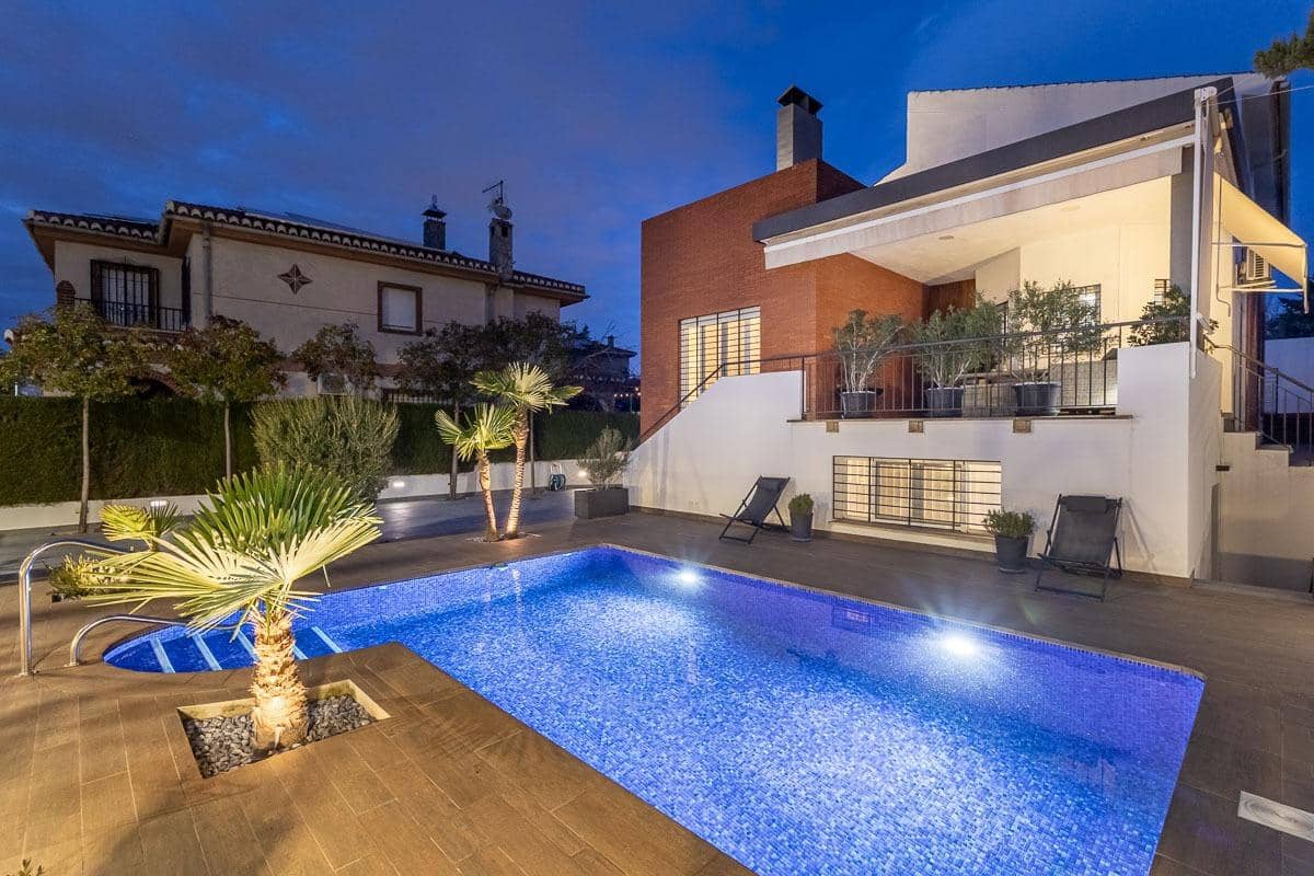 5 chambre Villa/Maison à vendre à Gojar avec piscine garage - 690 000 € (Ref: 9483516)
