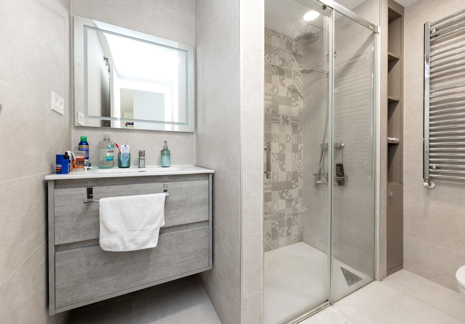 4 soveværelse Lejlighed til salg i Granada by - € 375.000 (Ref: 9491297)