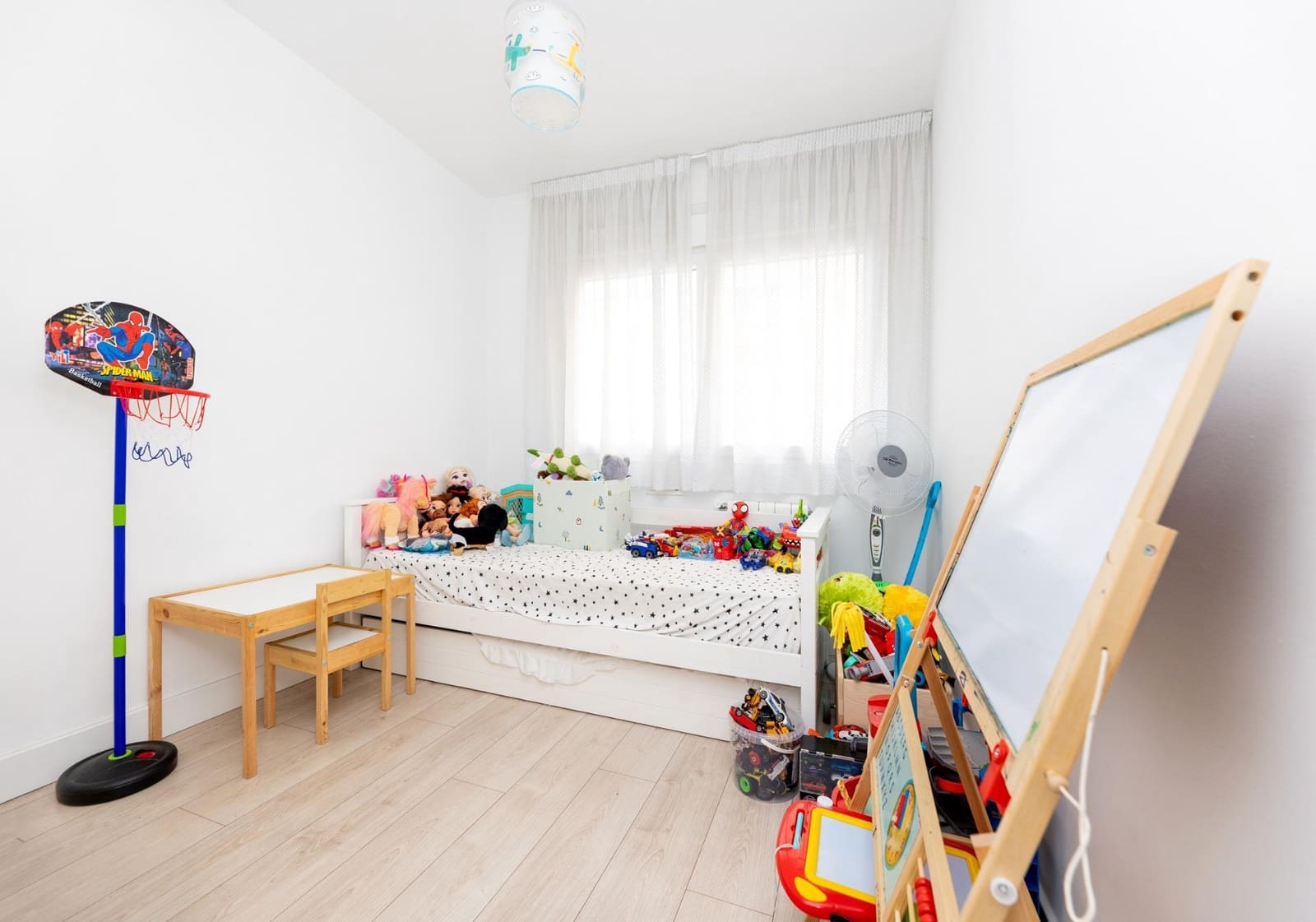 4 soveværelse Lejlighed til salg i Granada by - € 375.000 (Ref: 9491297)