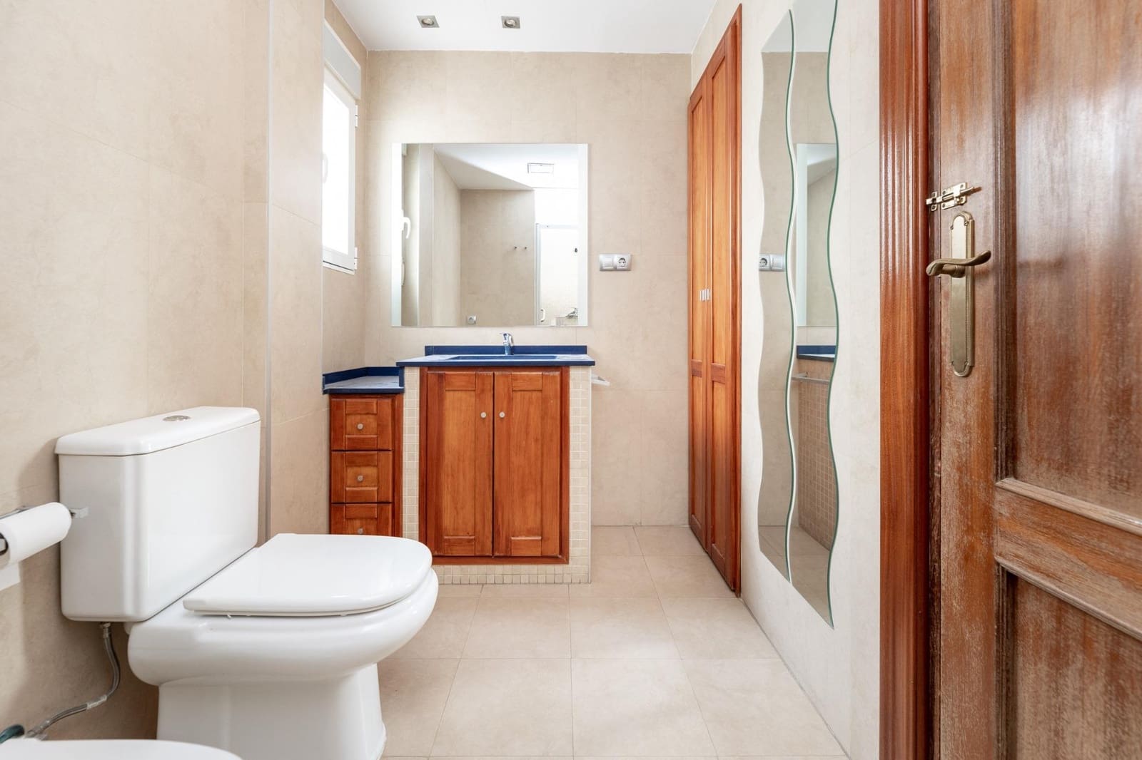 3 bedroom Flat for sale in Granada city - € 370,000 (Ref: 9491299)