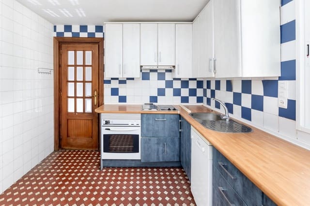 3 soveværelse Lejlighed til salg i Granada by - € 370.000 (Ref: 9491299)