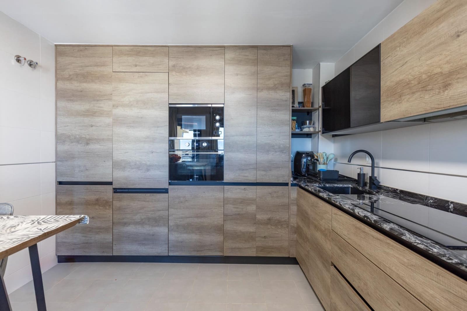 4 makuuhuone Rivitalo myytävänä paikassa Las Gabias mukana uima-altaan 
autotalli - 299 000 € (Ref: 9494580)