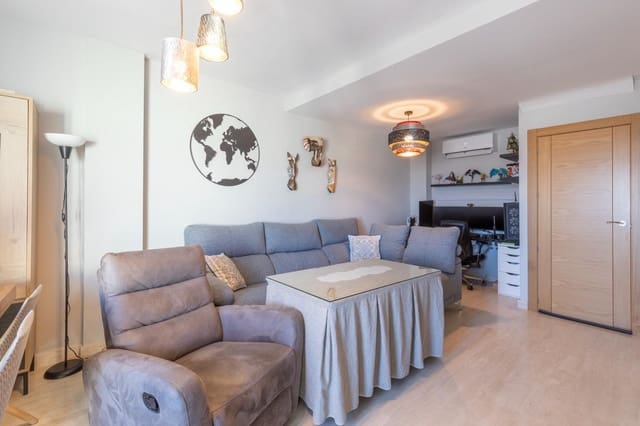 4 makuuhuone Rivitalo myytävänä paikassa Las Gabias mukana uima-altaan 
autotalli - 299 000 € (Ref: 9494580)