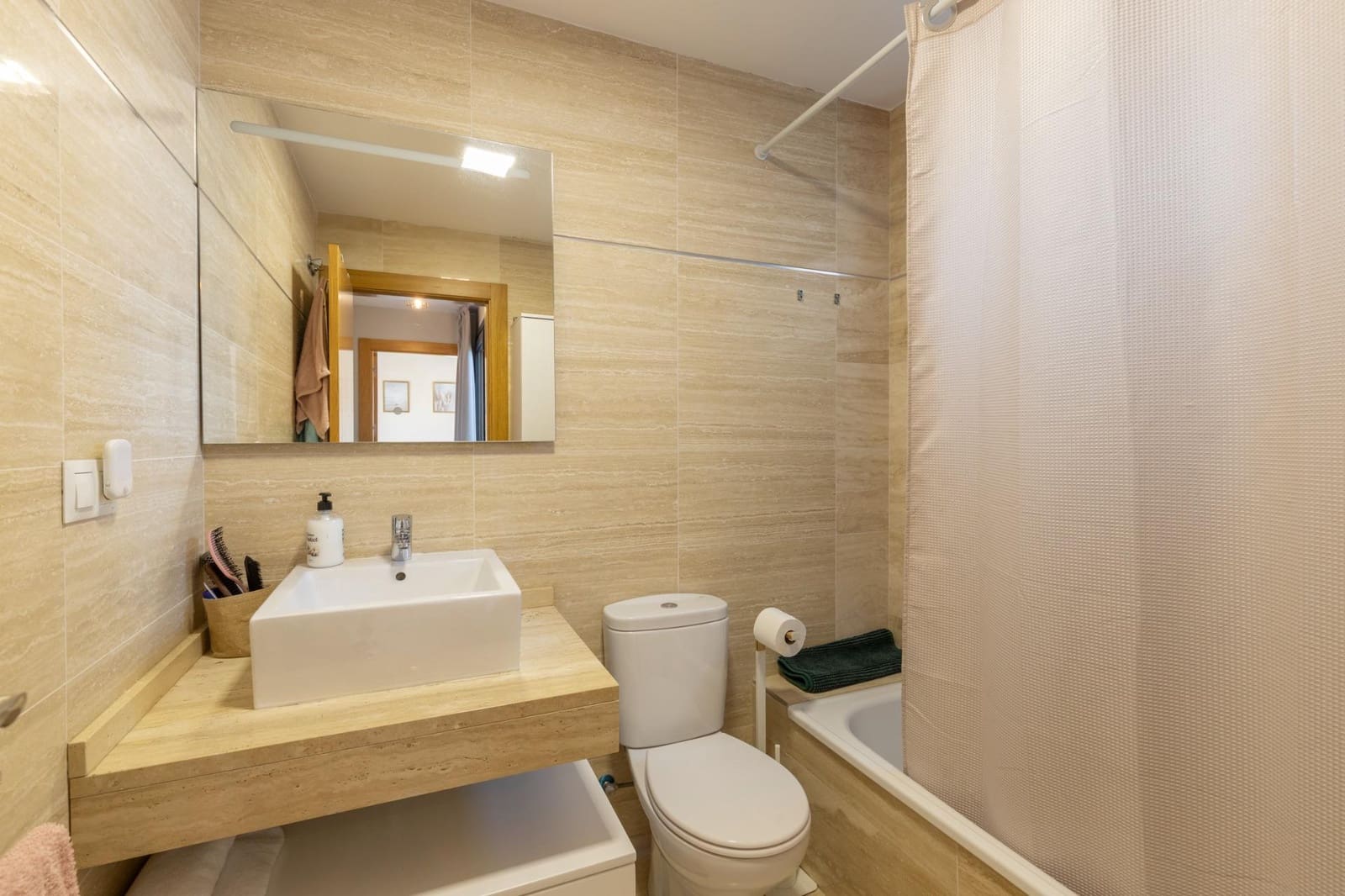 4 makuuhuone Rivitalo myytävänä paikassa Las Gabias mukana uima-altaan 
autotalli - 299 000 € (Ref: 9494580)