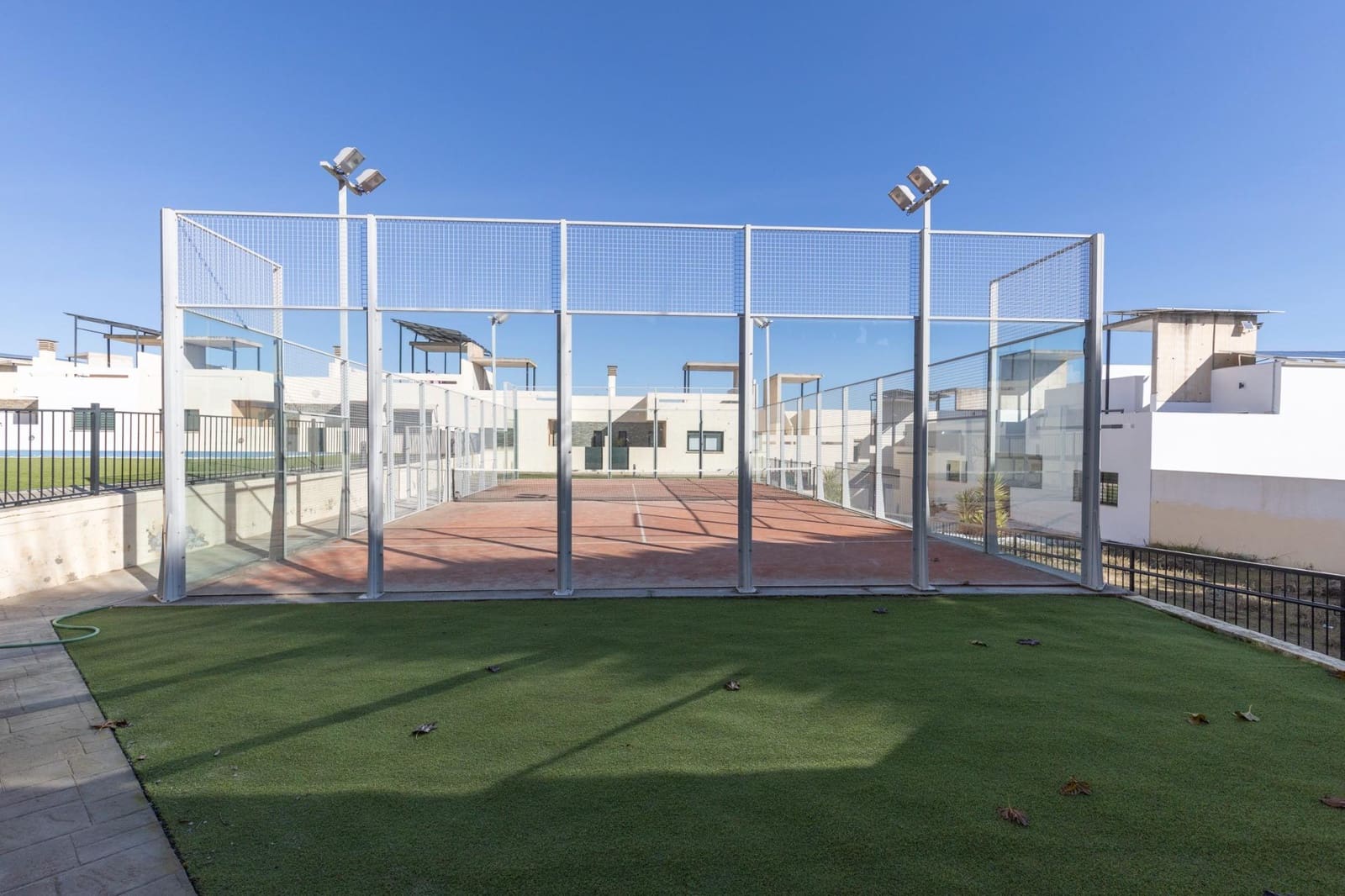 4 makuuhuone Rivitalo myytävänä paikassa Las Gabias mukana uima-altaan 
autotalli - 299 000 € (Ref: 9494580)