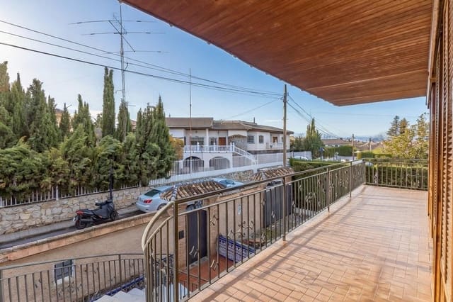 5 soveværelse Villa til salg i Gójar med swimmingpool garage - € 375.000 (Ref: 9504244)