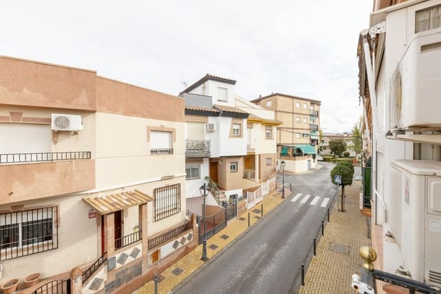 Piso de 2 habitaciones en Peligros en venta - 129.900 € (Ref: 9508841)