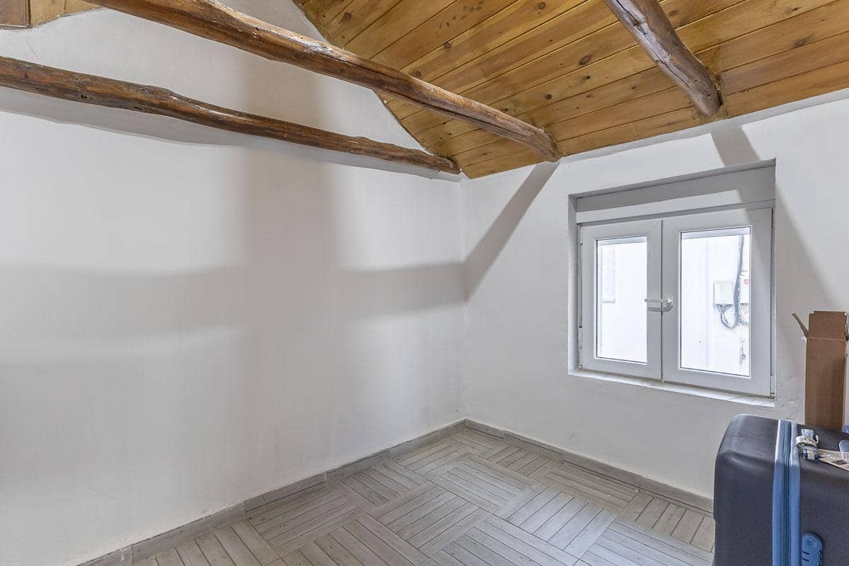 4 makuuhuone Omakotitalo myytävänä paikassa Atarfe - 180 000 € (Ref: 9508972)