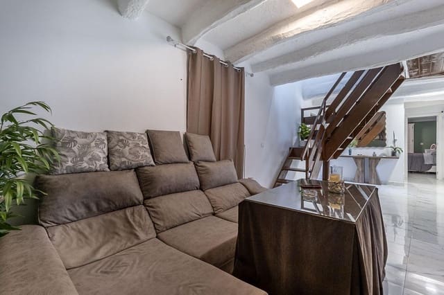 4 makuuhuone Omakotitalo myytävänä paikassa Atarfe - 180 000 € (Ref: 9508972)