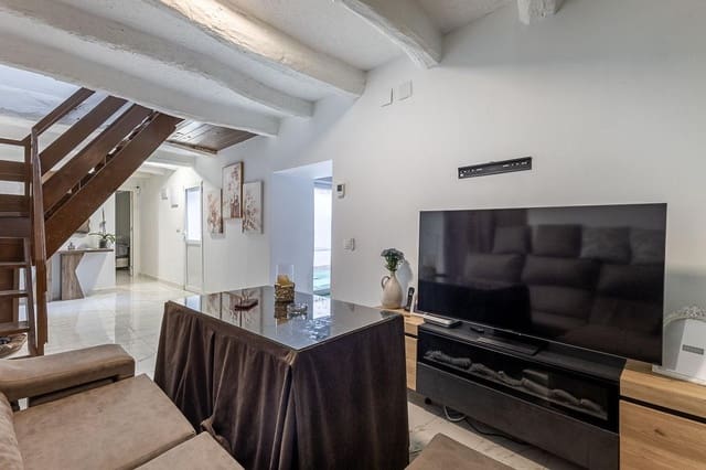 4 makuuhuone Omakotitalo myytävänä paikassa Atarfe - 180 000 € (Ref: 9508972)