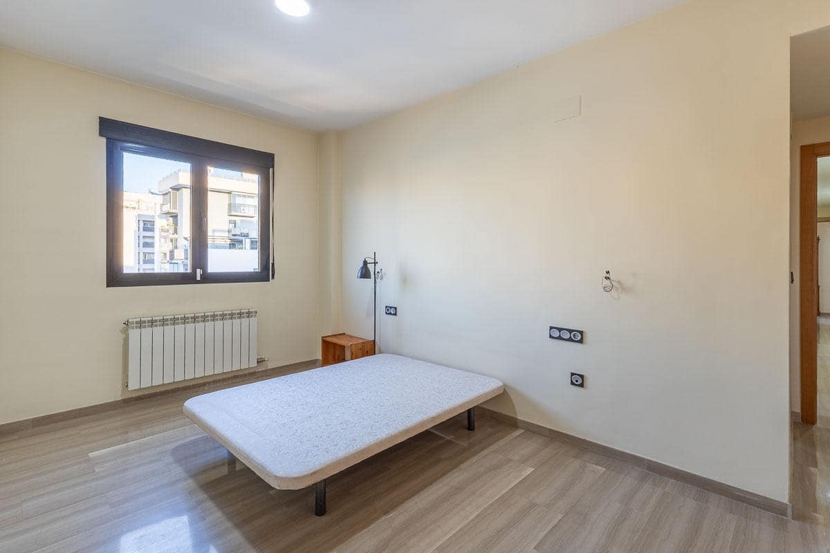 2 quarto Apartamento para venda em Granada cidade com piscina - 320 000 € (Ref: 9516077)