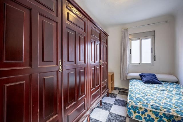 3 quarto Apartamento para venda em Zaidin, Granada cidade - 159 000 € (Ref: 9527658)