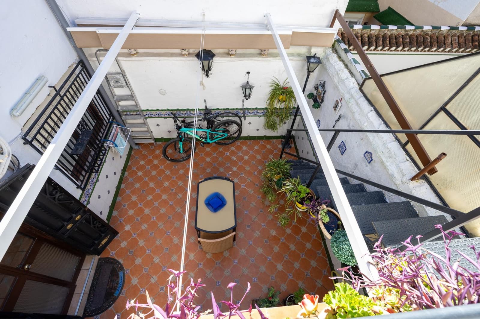 3 bedroom Terraced Villa for sale in Granada city - € 210,000 (Ref: 9535887)