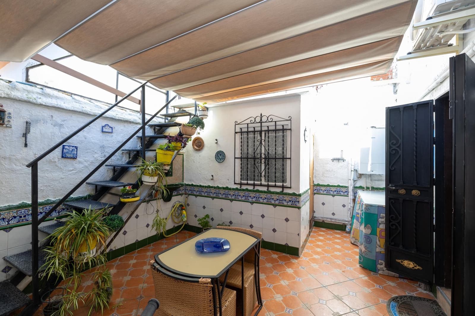 3 bedroom Terraced Villa for sale in Granada city - € 210,000 (Ref: 9535887)