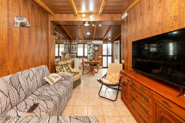 3 bedroom Terraced Villa for sale in Granada city - € 210,000 (Ref: 9535887)