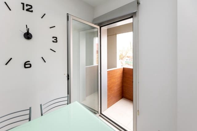 1 Zimmer Apartment zu verkaufen in Campus de la Salud, Granada Stadt mit Pool Garage - 250.000 € (Ref: 9536775)