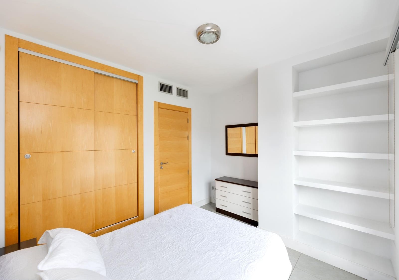 1 Zimmer Apartment zu verkaufen in Granada Stadt mit Pool Garage - 250.000 € (Ref: 9536775)