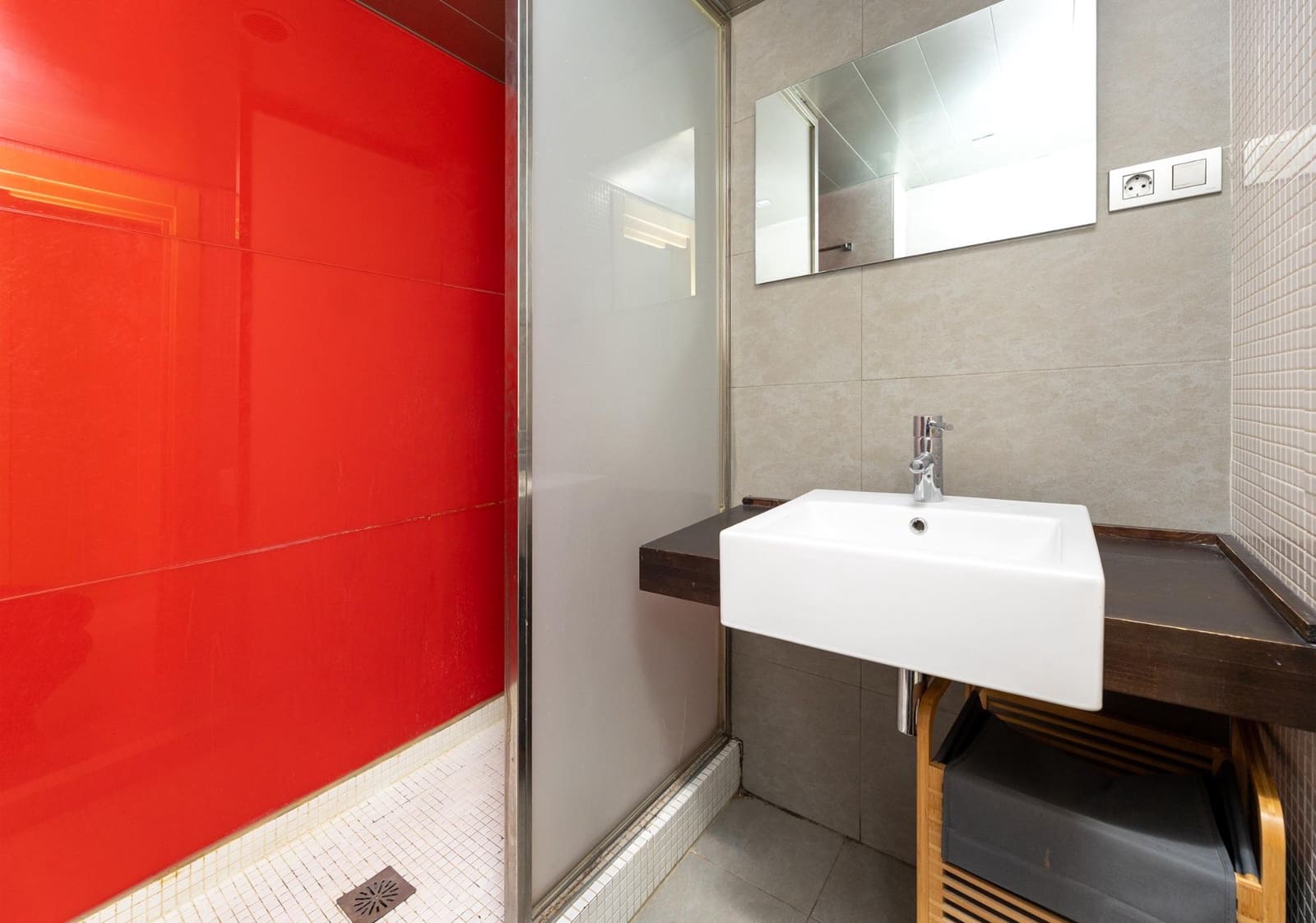 1 Zimmer Apartment zu verkaufen in Granada Stadt mit Pool Garage - 250.000 € (Ref: 9536775)