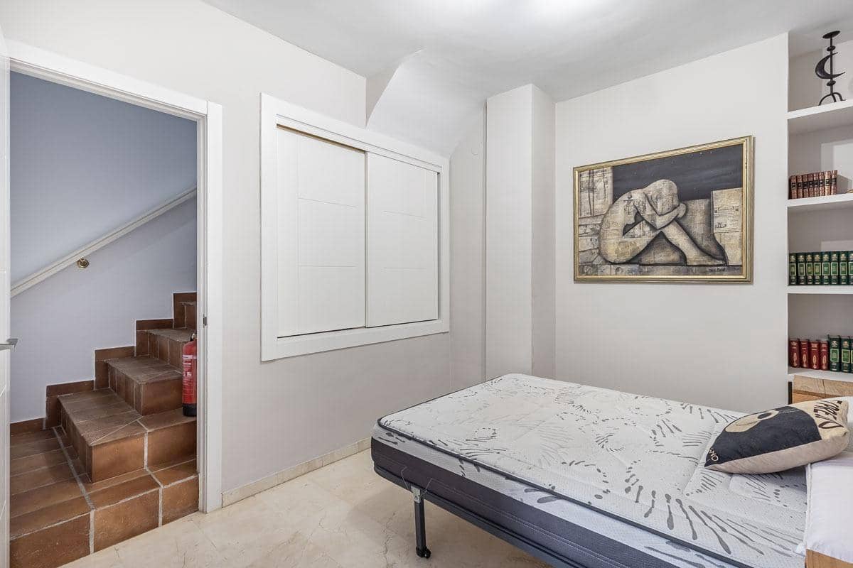 3 bedroom Flat for rent in Granada city - € 1,500 (Ref: 9543557)