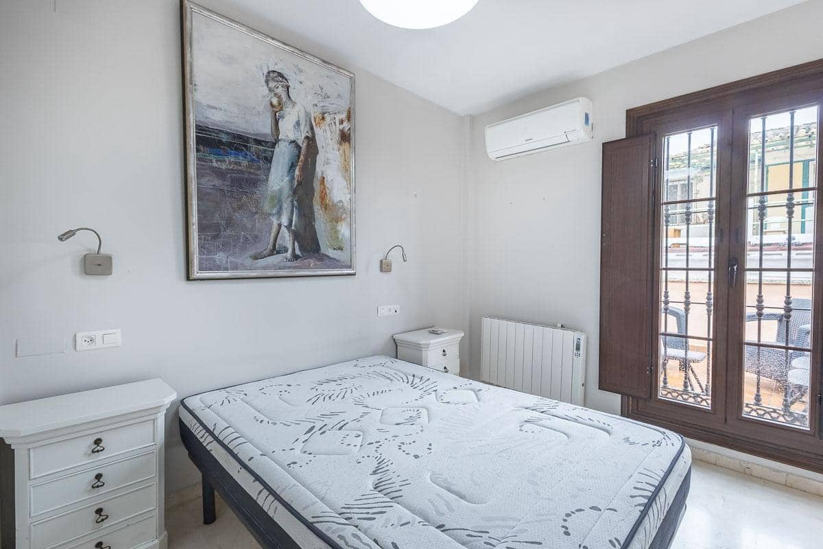 3 bedroom Flat for rent in Granada city - € 1,500 (Ref: 9543557)