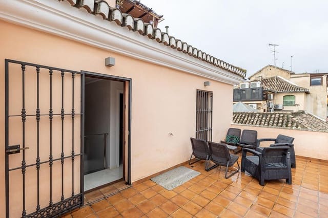 3 bedroom Flat for rent in Granada city - € 1,500 (Ref: 9543557)