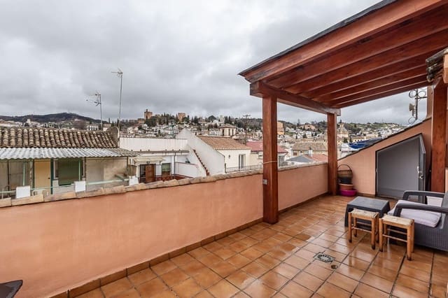 3 bedroom Flat for rent in Granada city - € 1,500 (Ref: 9543557)