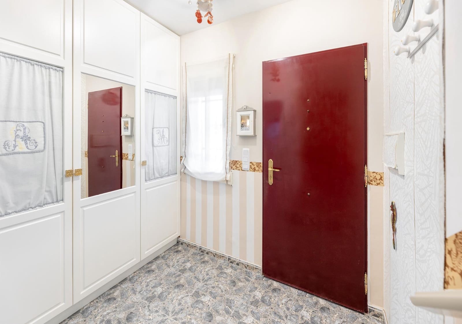 4 Zimmer Reihenhaus zu verkaufen in Albolote mit Garage - 235.000 € (Ref: 9543559)