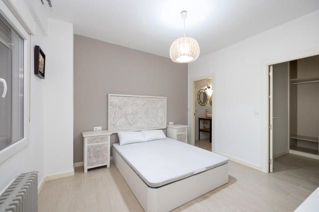 4 soveværelse Lejlighed til salg i Centro, Granada by - € 395.000 (Ref: 9548148)