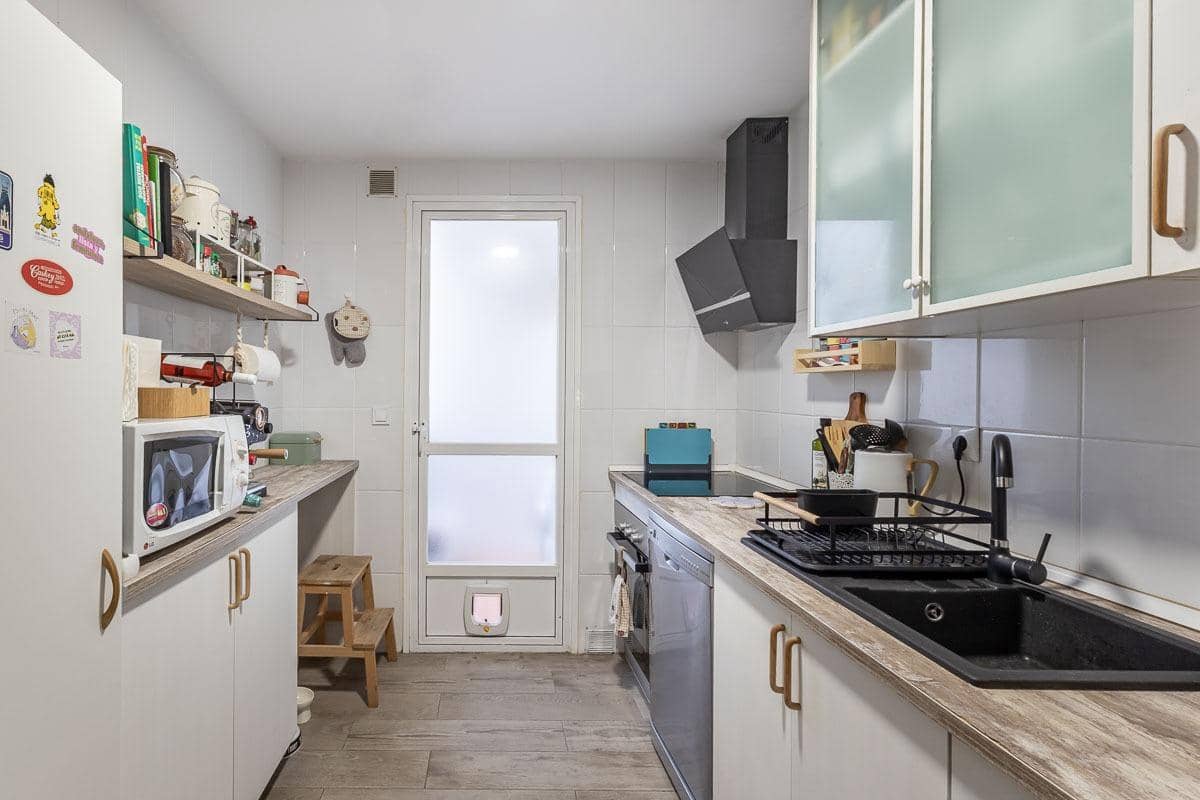 2 sovrum Lägenhet till salu i Armilla med garage - 195 000 € (Ref: 9548149)