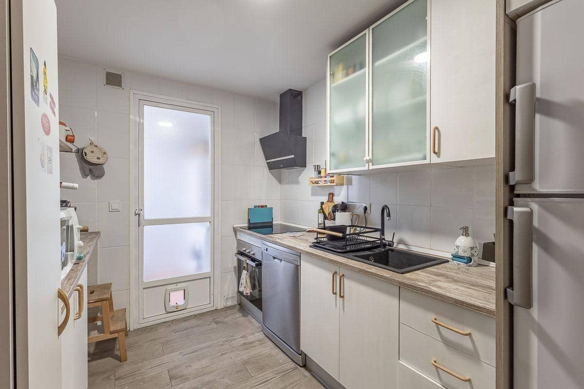 2 sovrum Lägenhet till salu i Armilla med garage - 195 000 € (Ref: 9548149)