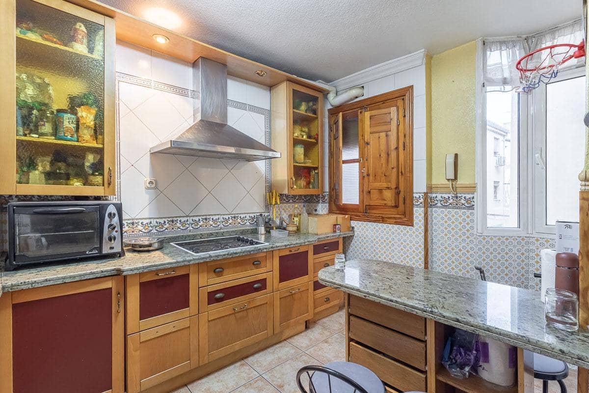 4 quarto Casa em Banda para venda em Granada cidade - 329 000 € (Ref: 9551443)