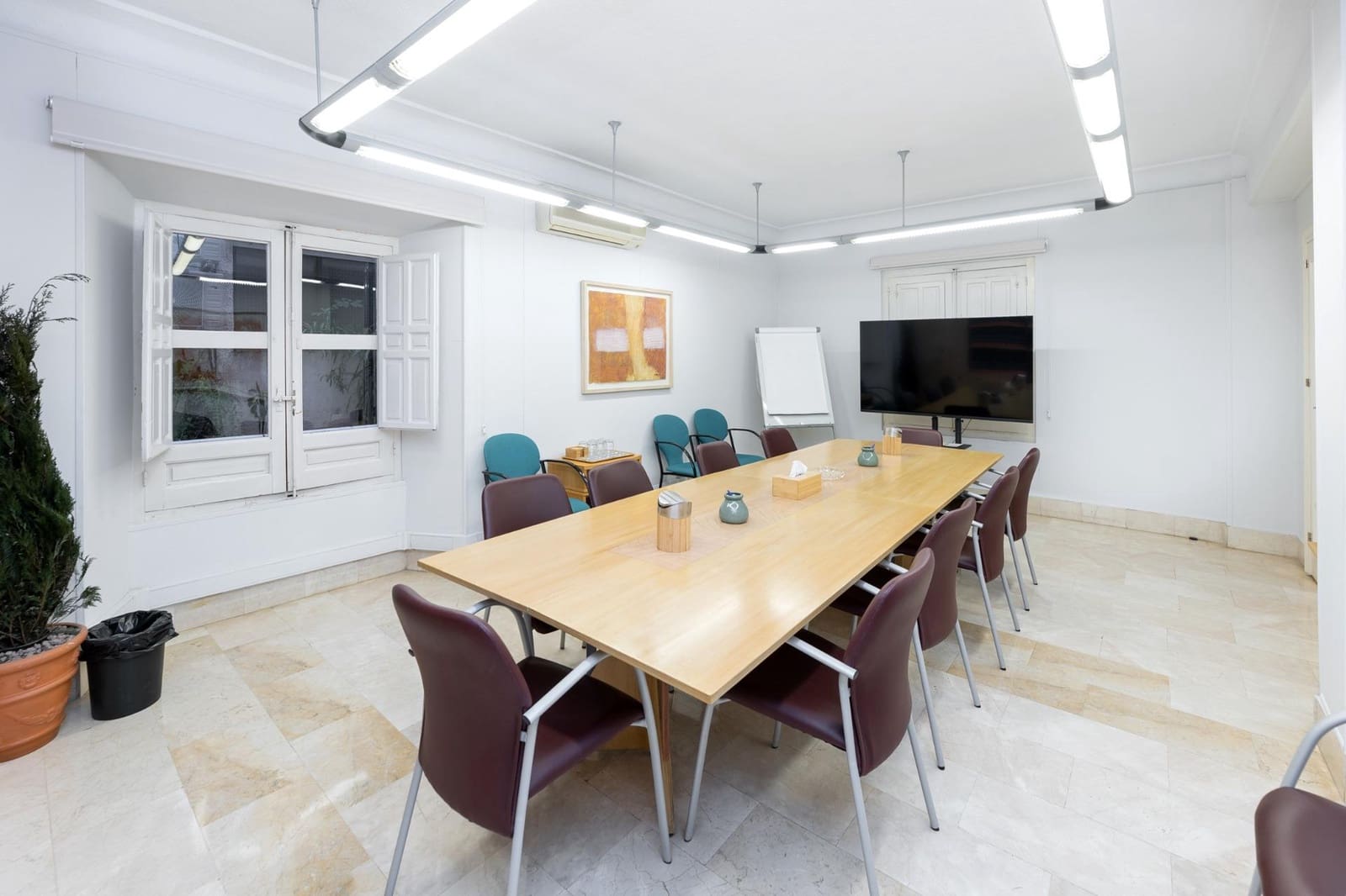 Piso de 7 habitaciones en Granada ciudad en venta - 520.000 € (Ref: 9555798)