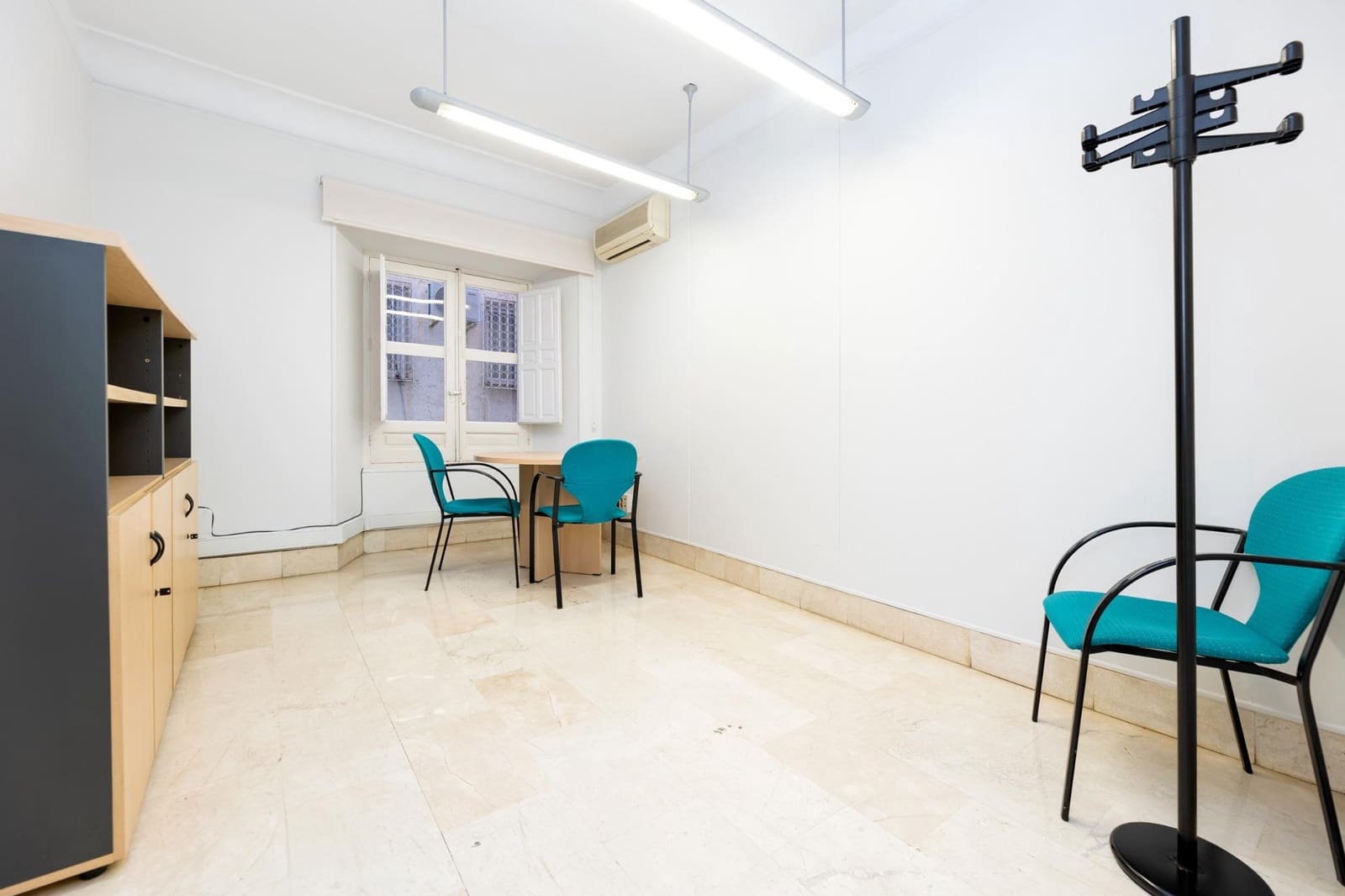 Piso de 7 habitaciones en Granada ciudad en venta - 520.000 € (Ref: 9555798)