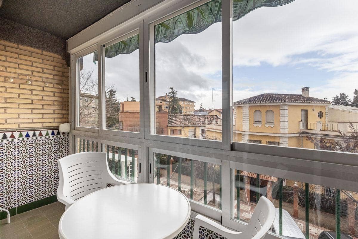 3 soveværelse Lejlighed til salg i Granada by med garage - € 278.000 (Ref: 9555799)