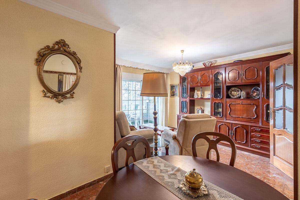 3 soveværelse Lejlighed til salg i Granada by med garage - € 278.000 (Ref: 9555799)