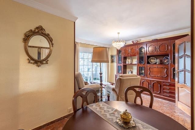 3 Zimmer Wohnung zu verkaufen in Cervantes, Granada Stadt mit Garage - 278.000 € (Ref: 9555799)