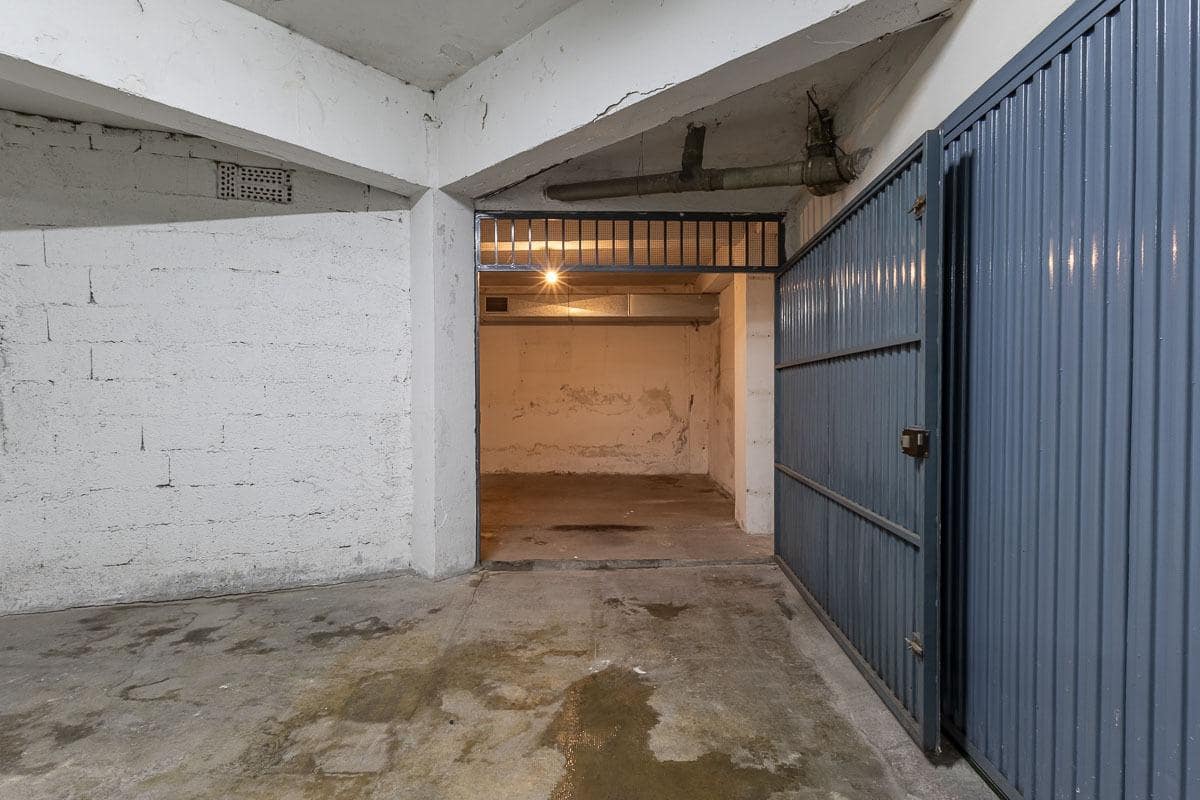 3 sovrum Lägenhet till salu i Granada stad med garage - 278 000 € (Ref: 9582906)